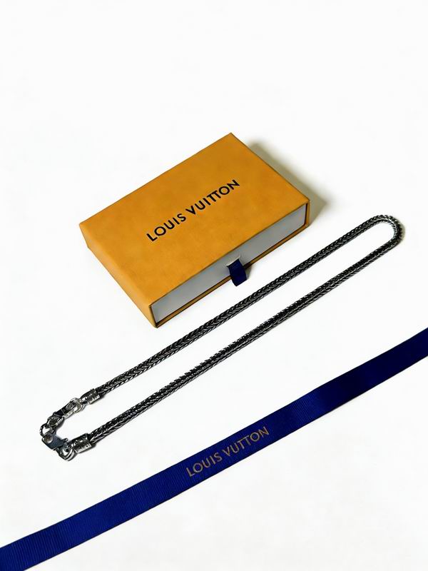 LV Necklace 01yxx259